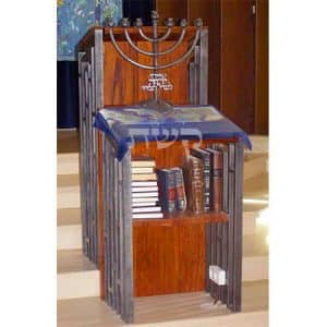עמוד חזן בבית הכנסת בעפרה- קשת רהיטים